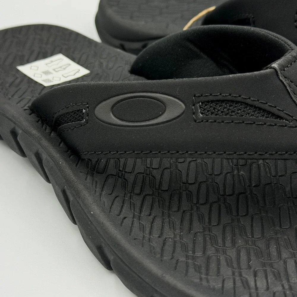 Oakley Operative Sandal 2.0 Mens Size 12 Blackout Sport Flip Flop Black **NEW**